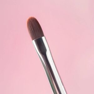 NAILSOFTHEDAY Professional Oval #6 — oval brush made of synthetic fibers for gel